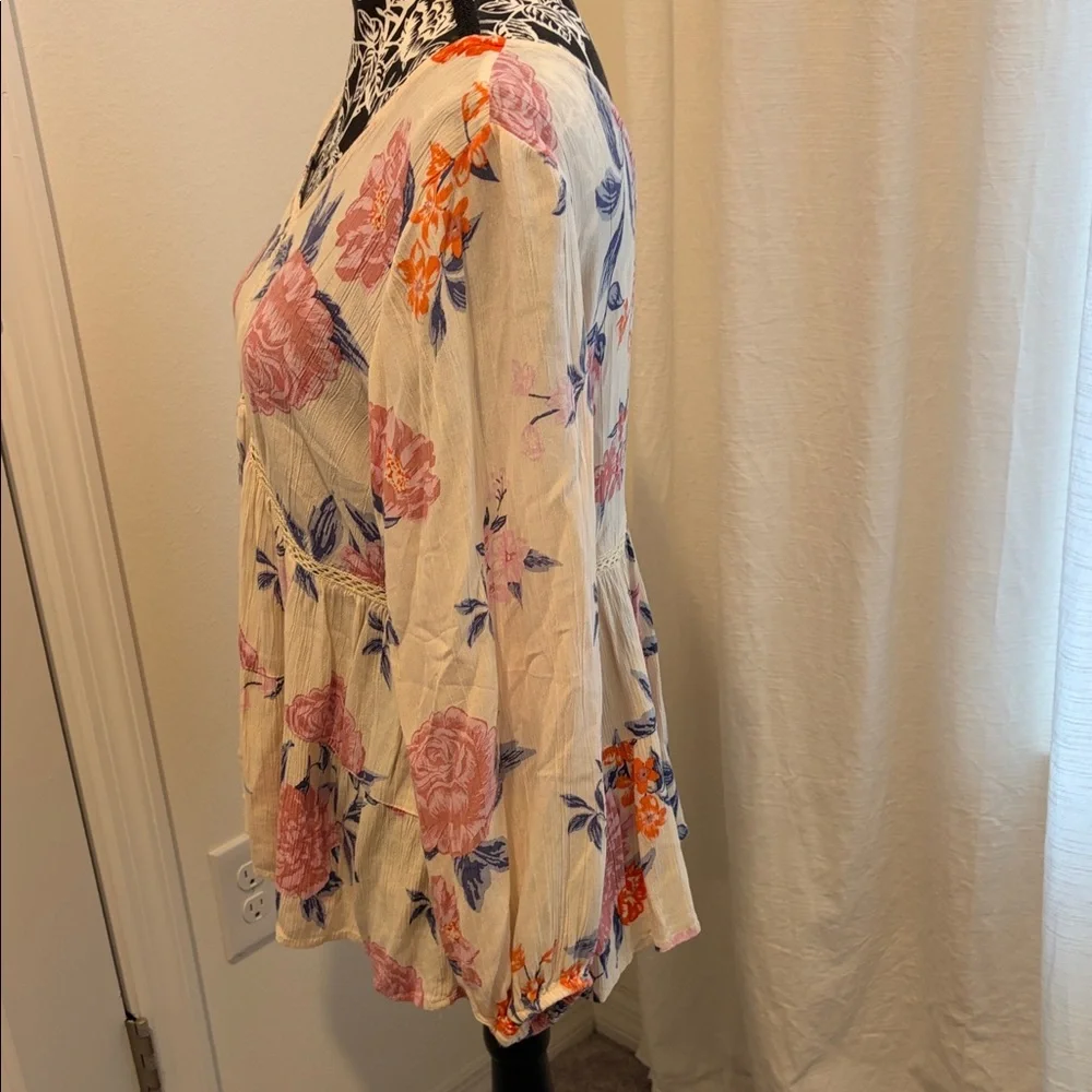Angie Cream Blouse with Pink and Orange Floral Design - Picture 3 of 7